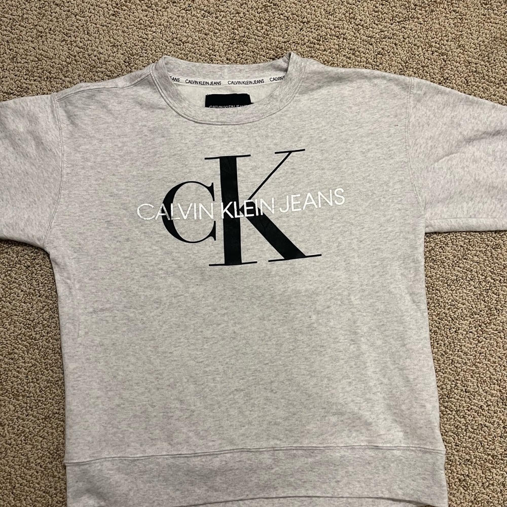 Calvin Klein sweatshirt